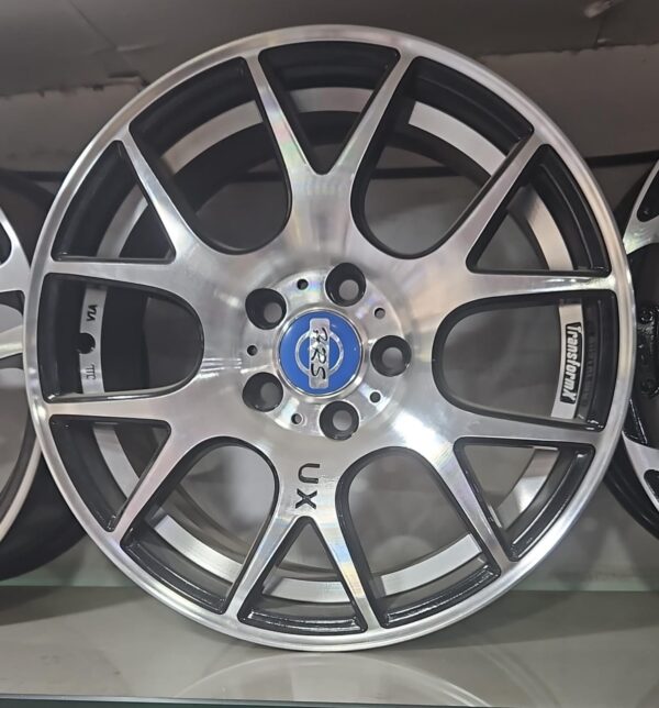 Size 15 / 4nut 100 PCD