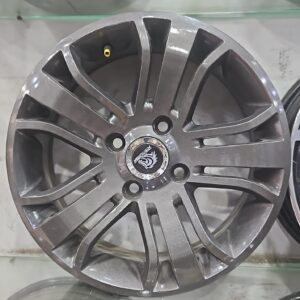Size 14 / 4nut 100 PCD
