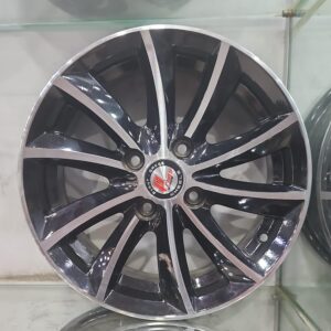 Size 14 / 4nut 100 PCD
