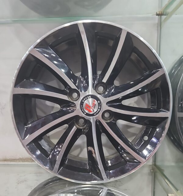 Size 14 / 4nut 100 PCD