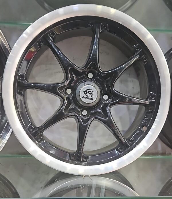 Size 15 / 4nut 100 PCD