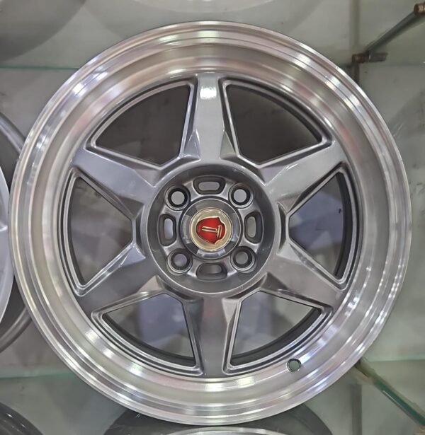Size 15 / 4nut 100 PCD