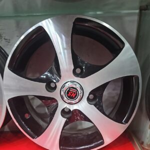 Size 13 / 4nut 114 PCD
