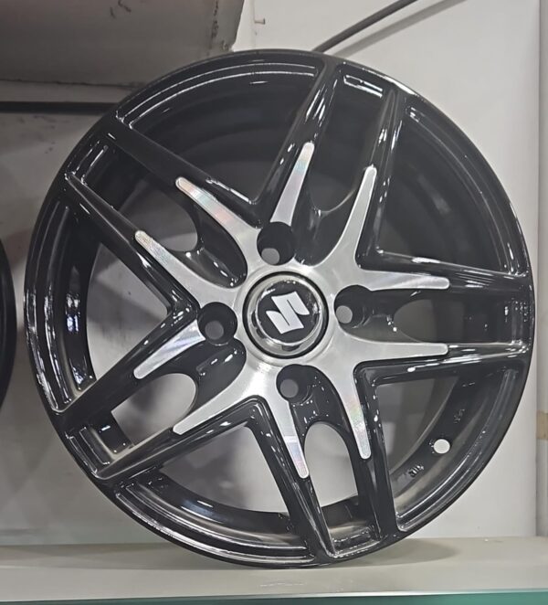 Size 14 / 4nut 100 PCD