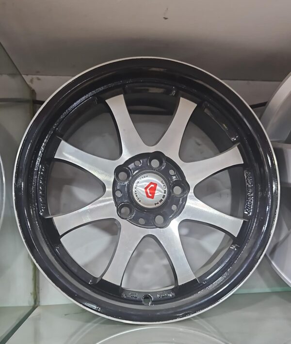 Size 15 / 4nut 100 PCD