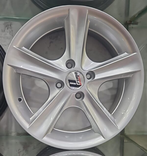 Size 15 / 4nut 100 PCD
